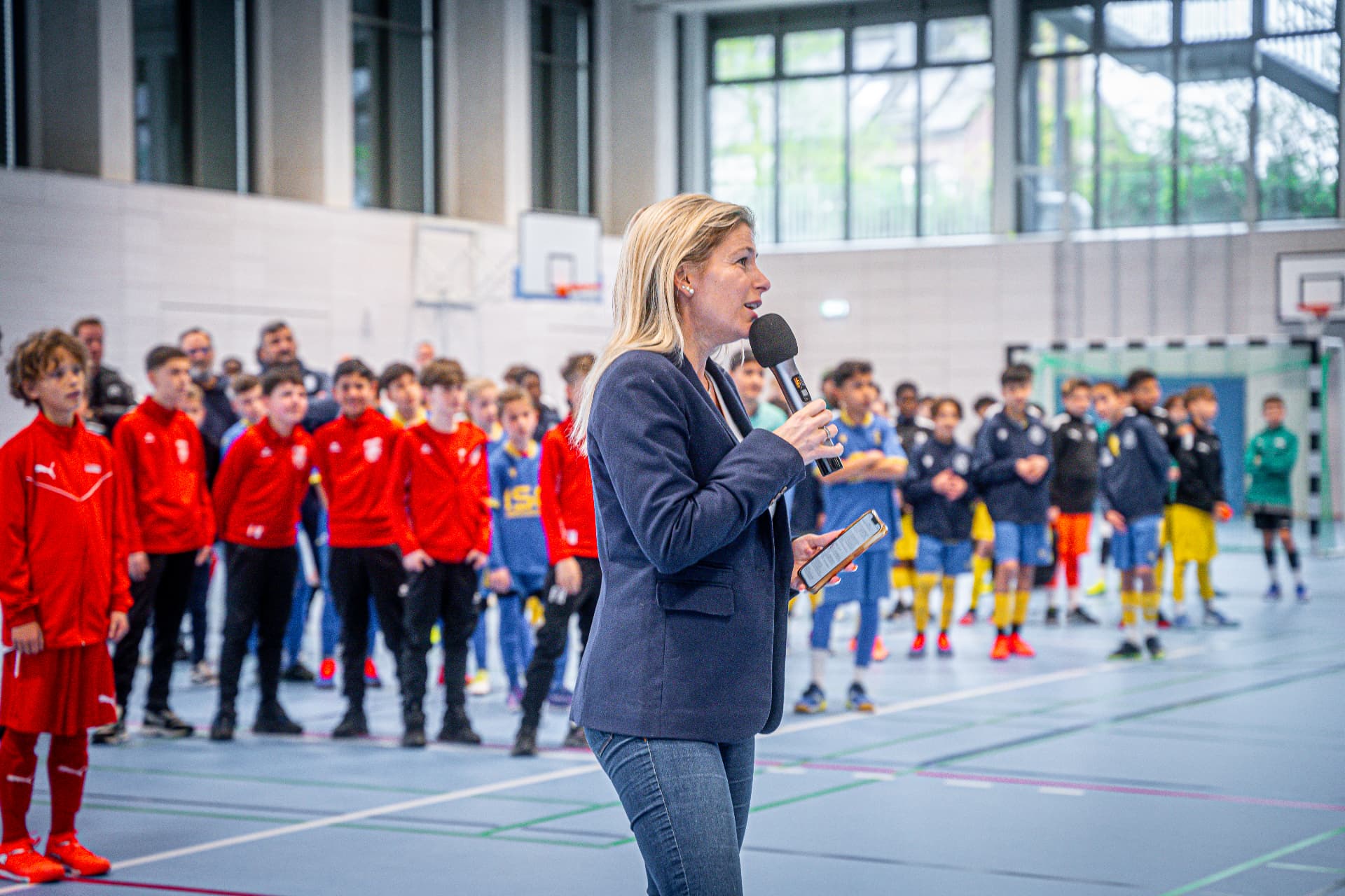 Bürgermeisterin Sonja Wieneke beim Workshop Fair Play gegen Rassismus in Monheim